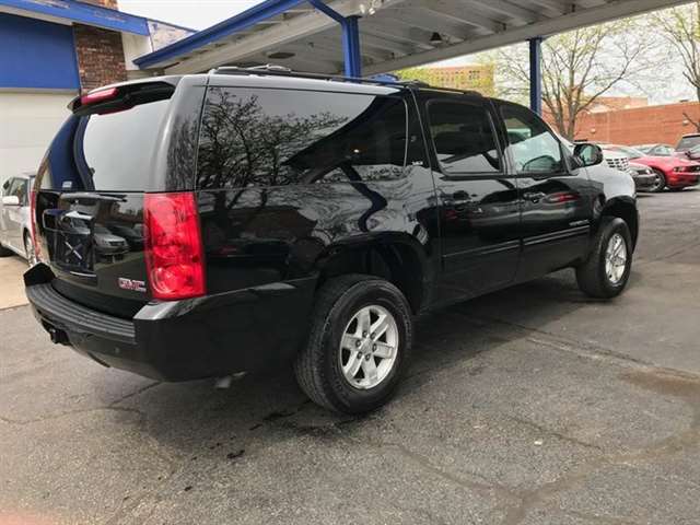 2011 GMC Yukon XL 4x4 SLT 1500 4dr SUV